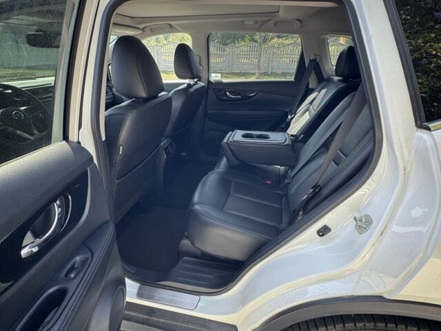 Білий Ніссан Rogue, об'ємом двигуна 2.5 л та пробігом 54 тис. км за 19500 $, фото 11 на Automoto.ua