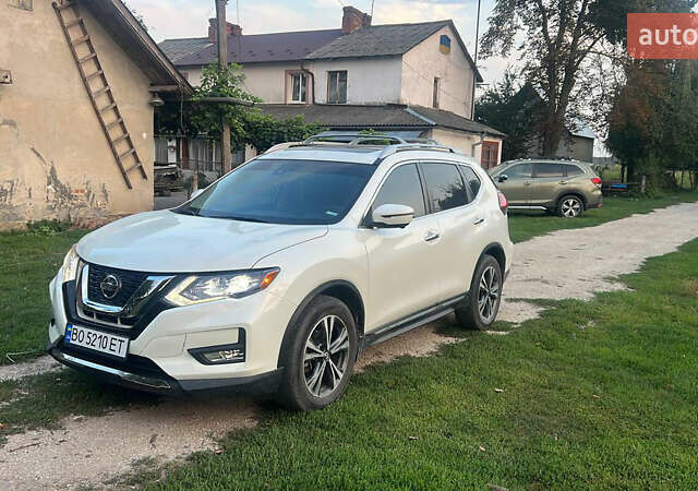 Білий Ніссан Rogue, об'ємом двигуна 2.49 л та пробігом 76 тис. км за 17500 $, фото 11 на Automoto.ua
