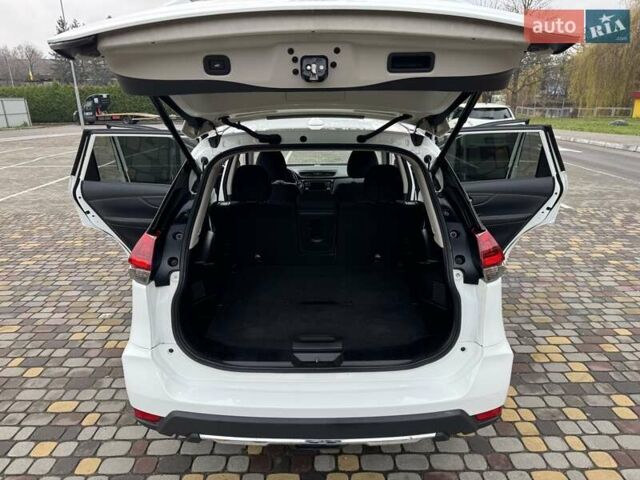 Белый Ниссан Rogue, объемом двигателя 2.5 л и пробегом 113 тыс. км за 14999 $, фото 57 на Automoto.ua