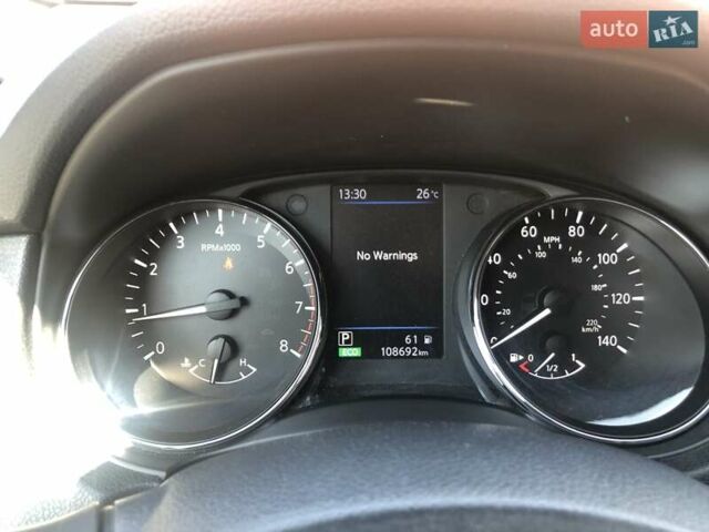 Білий Ніссан Rogue, об'ємом двигуна 2.49 л та пробігом 108 тис. км за 19100 $, фото 14 на Automoto.ua