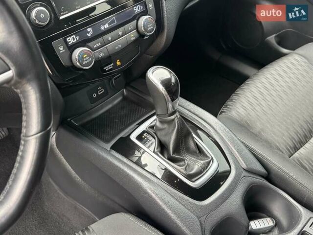 Белый Ниссан Rogue, объемом двигателя 2.5 л и пробегом 113 тыс. км за 14999 $, фото 26 на Automoto.ua