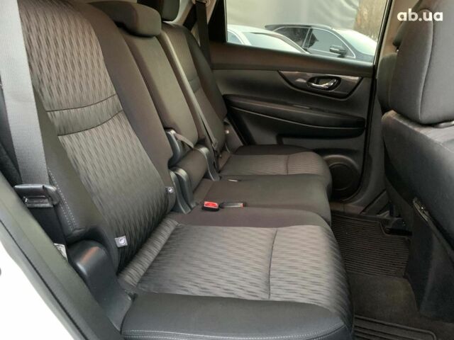 Белый Ниссан Rogue, объемом двигателя 2.5 л и пробегом 144 тыс. км за 14890 $, фото 37 на Automoto.ua