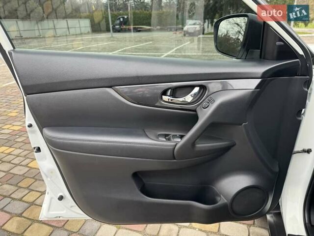 Белый Ниссан Rogue, объемом двигателя 2.5 л и пробегом 113 тыс. км за 14999 $, фото 34 на Automoto.ua