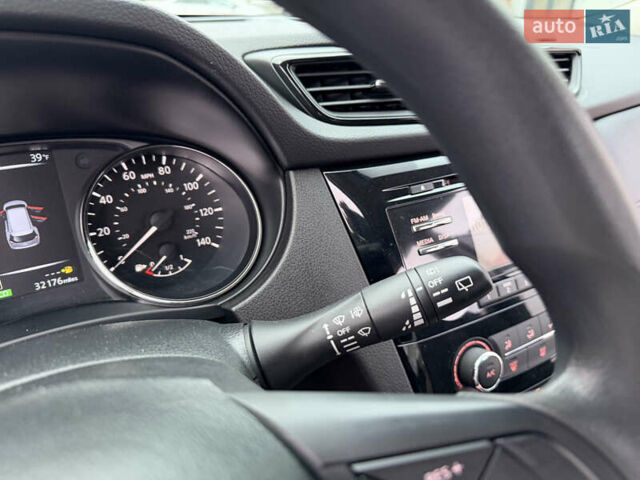 Белый Ниссан Rogue, объемом двигателя 2.5 л и пробегом 50 тыс. км за 16499 $, фото 46 на Automoto.ua