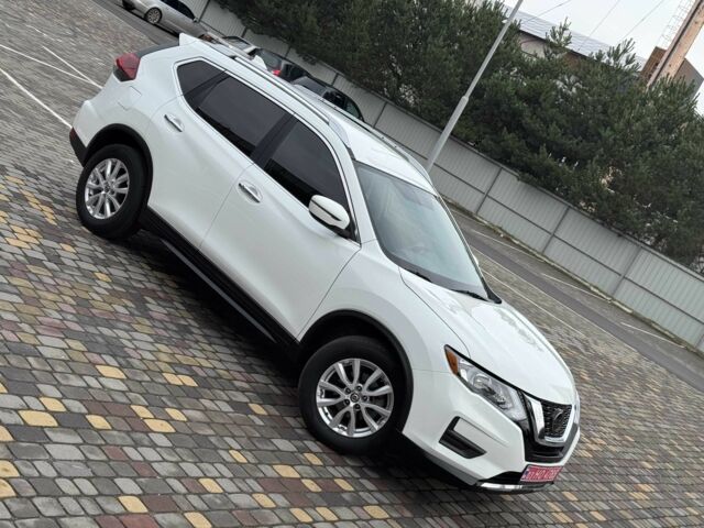 Белый Ниссан Rogue, объемом двигателя 2.5 л и пробегом 113 тыс. км за 14999 $, фото 11 на Automoto.ua