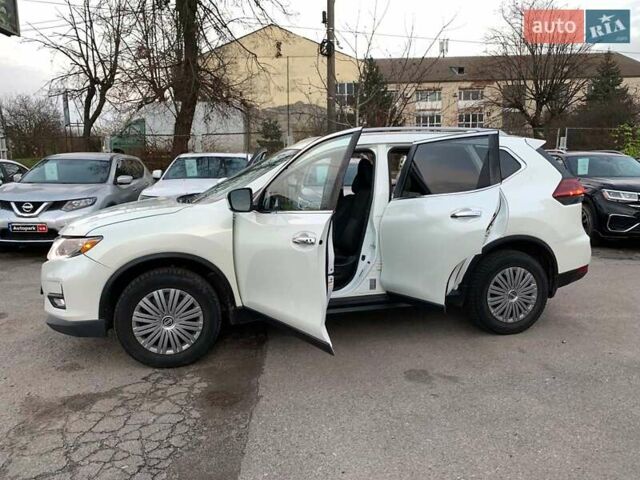Белый Ниссан Rogue, объемом двигателя 2.5 л и пробегом 144 тыс. км за 14890 $, фото 16 на Automoto.ua
