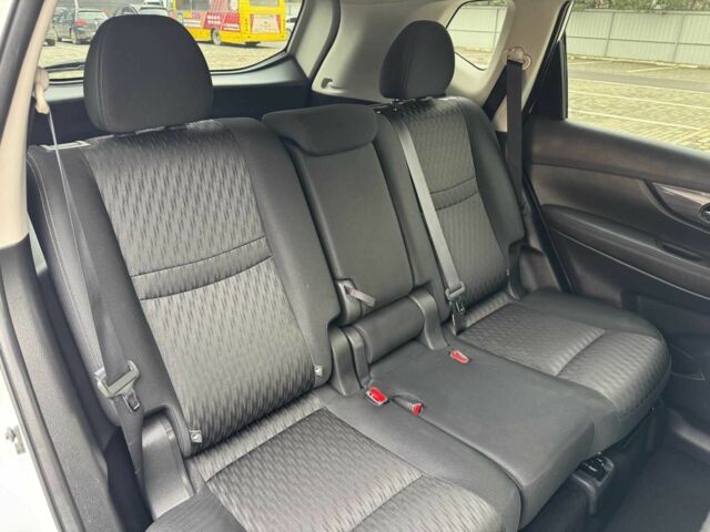 Белый Ниссан Rogue, объемом двигателя 2.5 л и пробегом 113 тыс. км за 14999 $, фото 22 на Automoto.ua