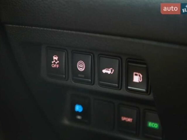 Білий Ніссан Rogue, об'ємом двигуна 2.49 л та пробігом 74 тис. км за 16500 $, фото 20 на Automoto.ua