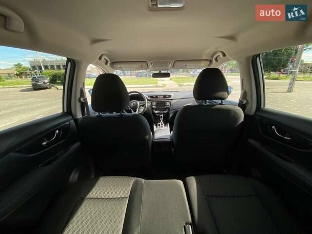 Білий Ніссан Rogue, об'ємом двигуна 2.49 л та пробігом 138 тис. км за 16500 $, фото 14 на Automoto.ua