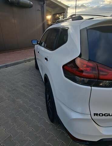 Білий Ніссан Rogue, об'ємом двигуна 2.49 л та пробігом 67 тис. км за 17400 $, фото 16 на Automoto.ua