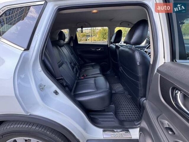Белый Ниссан Rogue, объемом двигателя 2.49 л и пробегом 100 тыс. км за 15499 $, фото 55 на Automoto.ua