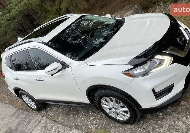 Белый Ниссан Rogue, объемом двигателя 0 л и пробегом 75 тыс. км за 17500 $, фото 28 на Automoto.ua