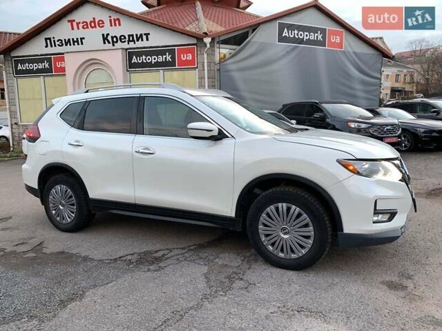 Белый Ниссан Rogue, объемом двигателя 2.5 л и пробегом 144 тыс. км за 14890 $, фото 3 на Automoto.ua