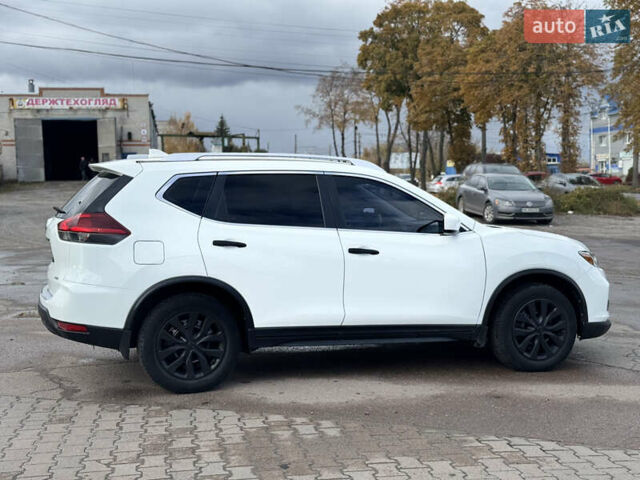 Білий Ніссан Rogue, об'ємом двигуна 2.49 л та пробігом 104 тис. км за 14900 $, фото 7 на Automoto.ua