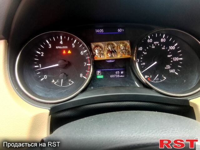 Белый Ниссан Rogue, объемом двигателя 2.5 л и пробегом 60 тыс. км за 17200 $, фото 7 на Automoto.ua