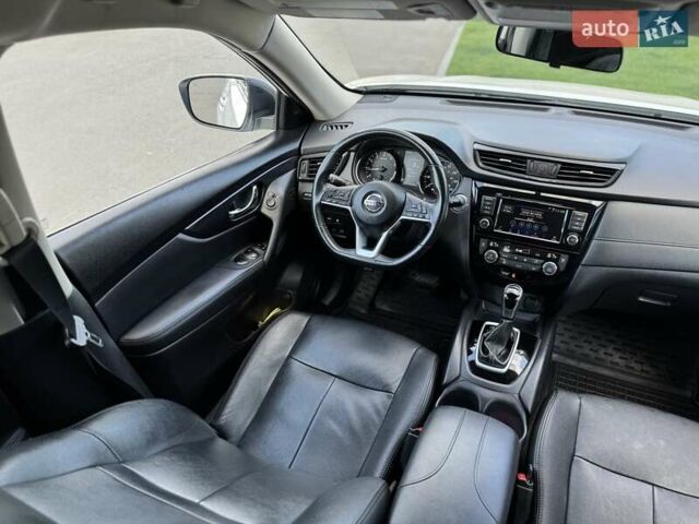 Белый Ниссан Rogue, объемом двигателя 2.49 л и пробегом 100 тыс. км за 15499 $, фото 20 на Automoto.ua