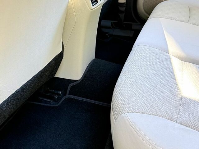 Белый Ниссан Rogue, объемом двигателя 2 л и пробегом 55 тыс. км за 15000 $, фото 9 на Automoto.ua