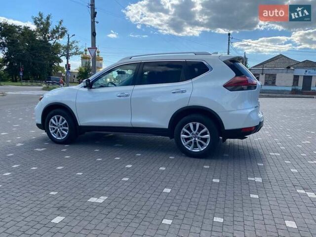 Білий Ніссан Rogue, об'ємом двигуна 2.49 л та пробігом 138 тис. км за 16500 $, фото 4 на Automoto.ua