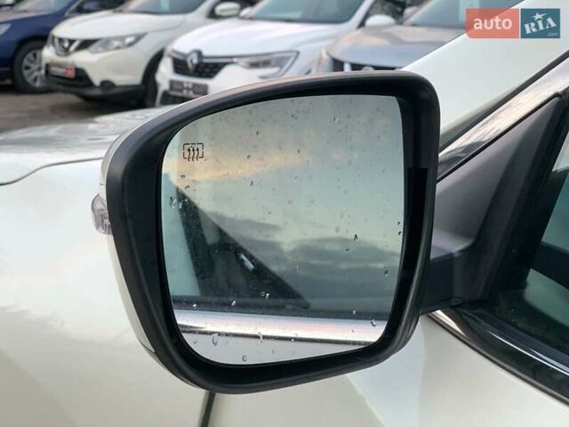 Белый Ниссан Rogue, объемом двигателя 2.5 л и пробегом 144 тыс. км за 14890 $, фото 13 на Automoto.ua