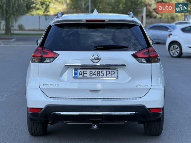 Белый Ниссан Rogue, объемом двигателя 2.49 л и пробегом 100 тыс. км за 15499 $, фото 5 на Automoto.ua