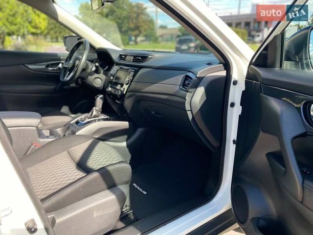 Білий Ніссан Rogue, об'ємом двигуна 2.49 л та пробігом 138 тис. км за 16500 $, фото 13 на Automoto.ua