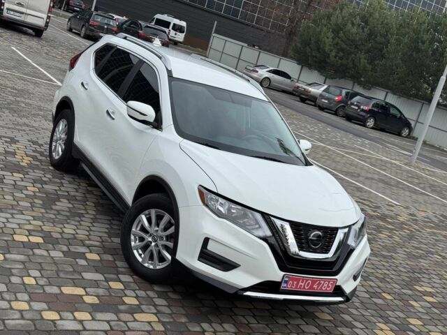 Белый Ниссан Rogue, объемом двигателя 2.5 л и пробегом 113 тыс. км за 14999 $, фото 13 на Automoto.ua