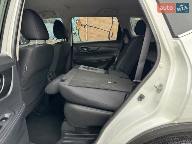 Белый Ниссан Rogue, объемом двигателя 2.5 л и пробегом 113 тыс. км за 14999 $, фото 45 на Automoto.ua