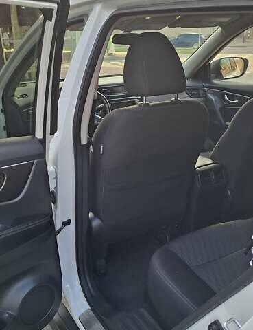 Білий Ніссан Rogue, об'ємом двигуна 2.49 л та пробігом 67 тис. км за 17400 $, фото 46 на Automoto.ua