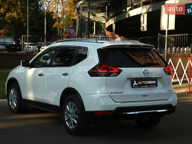 Білий Ніссан Rogue, об'ємом двигуна 2.49 л та пробігом 74 тис. км за 16500 $, фото 5 на Automoto.ua