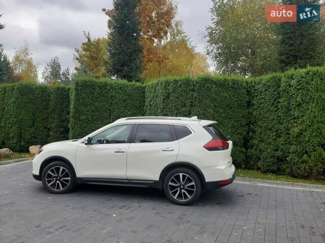 Белый Ниссан Rogue, объемом двигателя 2.49 л и пробегом 66 тыс. км за 13931 $, фото 3 на Automoto.ua