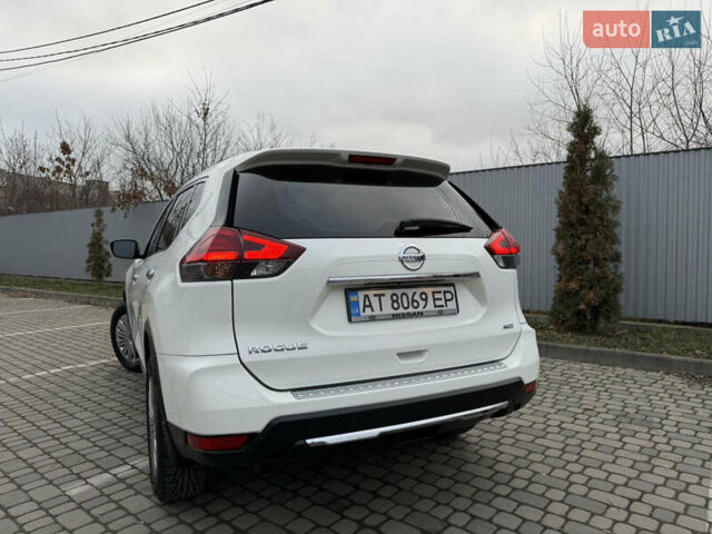 Белый Ниссан Rogue, объемом двигателя 2.5 л и пробегом 50 тыс. км за 16499 $, фото 16 на Automoto.ua