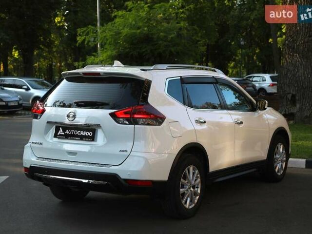Білий Ніссан Rogue, об'ємом двигуна 2.49 л та пробігом 74 тис. км за 16500 $, фото 3 на Automoto.ua