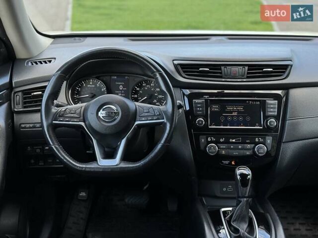 Белый Ниссан Rogue, объемом двигателя 2.49 л и пробегом 100 тыс. км за 15499 $, фото 19 на Automoto.ua