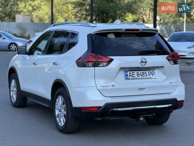 Белый Ниссан Rogue, объемом двигателя 2.49 л и пробегом 100 тыс. км за 15499 $, фото 2 на Automoto.ua