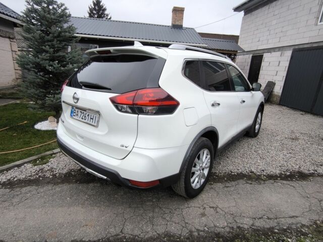 Білий Ніссан Rogue, об'ємом двигуна 0 л та пробігом 105 тис. км за 330 $, фото 2 на Automoto.ua