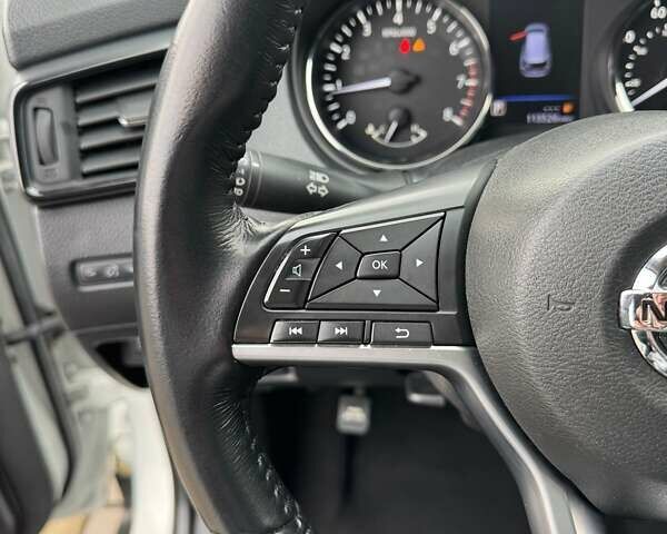 Белый Ниссан Rogue, объемом двигателя 2.5 л и пробегом 113 тыс. км за 14999 $, фото 33 на Automoto.ua