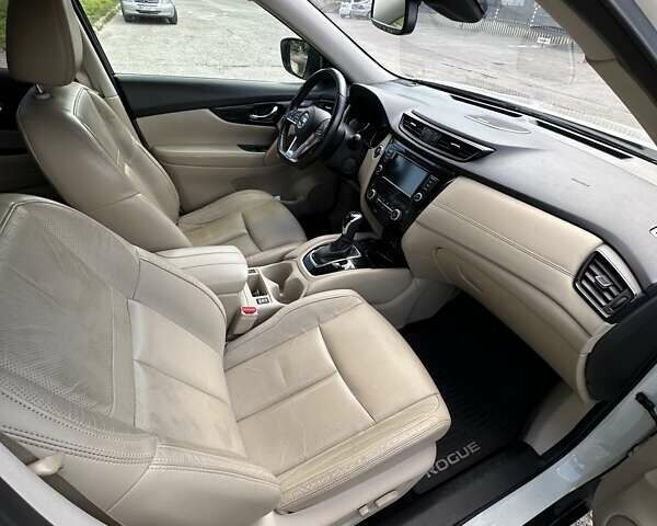 Белый Ниссан Rogue, объемом двигателя 2.49 л и пробегом 89 тыс. км за 18500 $, фото 17 на Automoto.ua