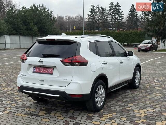 Белый Ниссан Rogue, объемом двигателя 2.5 л и пробегом 113 тыс. км за 14999 $, фото 6 на Automoto.ua