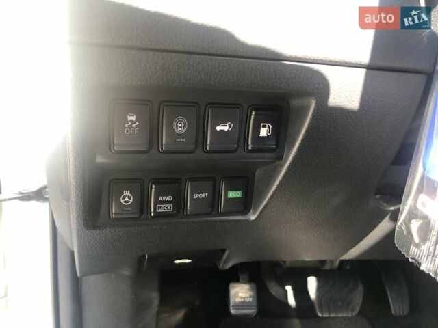 Білий Ніссан Rogue, об'ємом двигуна 2.49 л та пробігом 108 тис. км за 19100 $, фото 12 на Automoto.ua