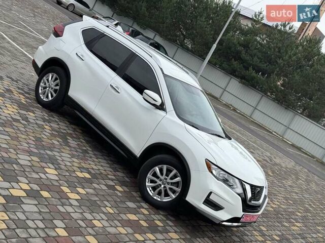 Белый Ниссан Rogue, объемом двигателя 2.5 л и пробегом 113 тыс. км за 14999 $, фото 10 на Automoto.ua