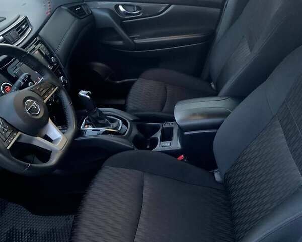 Белый Ниссан Rogue, объемом двигателя 2.5 л и пробегом 93 тыс. км за 17000 $, фото 8 на Automoto.ua