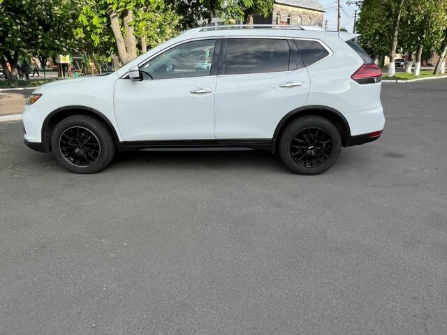 Белый Ниссан Rogue, объемом двигателя 2.5 л и пробегом 153 тыс. км за 16500 $, фото 8 на Automoto.ua