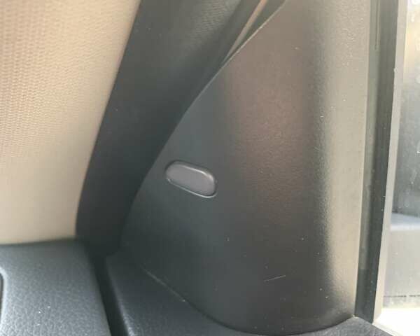 Білий Ніссан Rogue, об'ємом двигуна 2.49 л та пробігом 139 тис. км за 14800 $, фото 31 на Automoto.ua