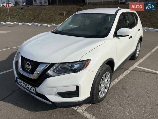 Білий Ніссан Rogue, об'ємом двигуна 2.49 л та пробігом 104 тис. км за 13900 $, фото 2 на Automoto.ua
