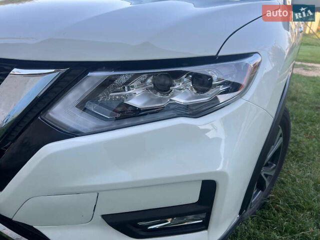 Білий Ніссан Rogue, об'ємом двигуна 2.49 л та пробігом 76 тис. км за 17500 $, фото 9 на Automoto.ua