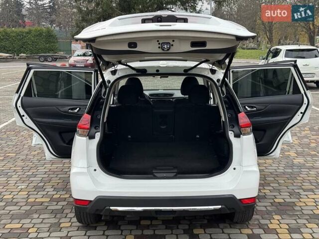 Белый Ниссан Rogue, объемом двигателя 2.5 л и пробегом 113 тыс. км за 14999 $, фото 14 на Automoto.ua