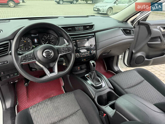 Белый Ниссан Rogue, объемом двигателя 2.5 л и пробегом 50 тыс. км за 16499 $, фото 53 на Automoto.ua