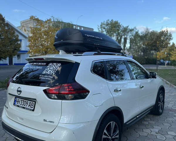 Белый Ниссан Rogue, объемом двигателя 2.49 л и пробегом 100 тыс. км за 17500 $, фото 15 на Automoto.ua