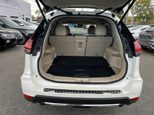 Білий Ніссан Rogue, об'ємом двигуна 2.5 л та пробігом 50 тис. км за 12900 $, фото 11 на Automoto.ua