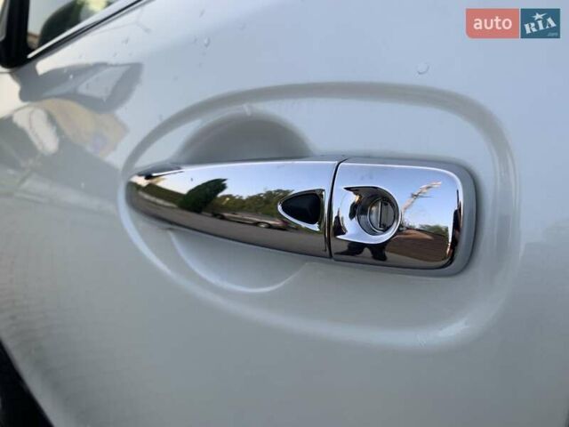 Білий Ніссан Rogue, об'ємом двигуна 2.49 л та пробігом 139 тис. км за 14800 $, фото 5 на Automoto.ua